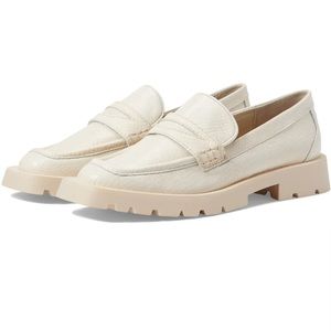 Dolce Vita Elias Flats in Ivory Embossed Leather size 7.5
